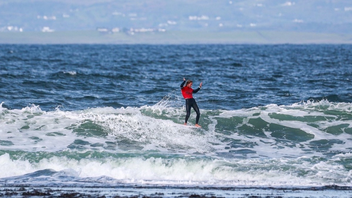 Margaux Vieuge championne d’Europe, Quivront se replace pour le CT, Zarautz prolonge la fête… Les infos surf du lundi 5 octobre 2026